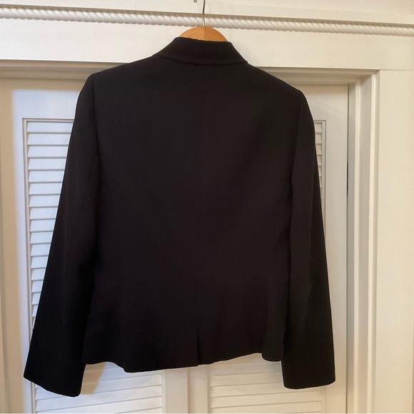 Tahari Blazer Women’s Black 3 Button Size 6 - Picture 6 of 10